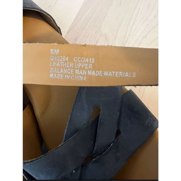 Korks Women Size 8M Grey Leather Sandals Heels Platforms Studded Buckle Strappy - Picture 7 of 12